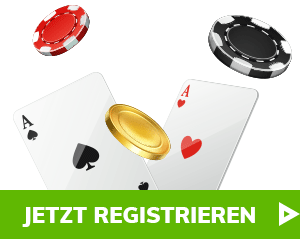 Zwei Spielkarten mit Münze und Pokerchips über grünem Jetzt registrieren Button